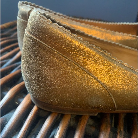 $5 Ladies flat shoes - Picture 5 of 14